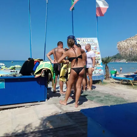 Iliana Sea View 알리케스